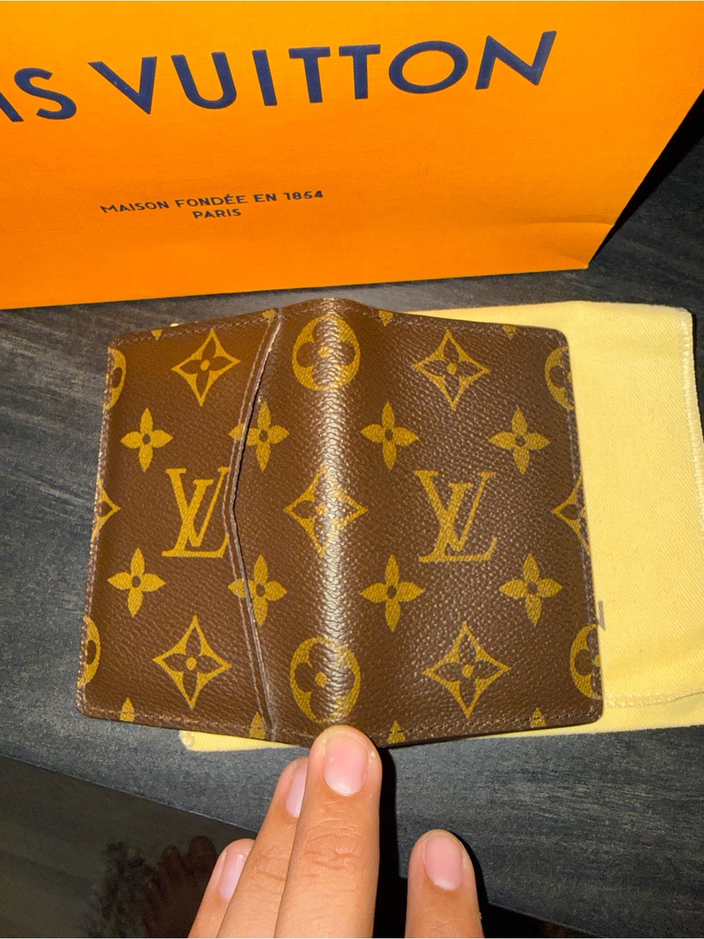 Louis Vuitton Monogram Pocket Organizer - Picture 7 of 9